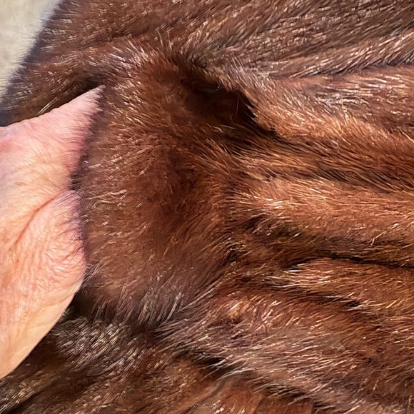 Elegant Brown genuine mink Coat - Picture 8 of 8
